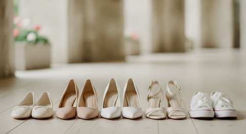 Brautschuhe: Absatzhöhe, Material und Passform richtig wählen